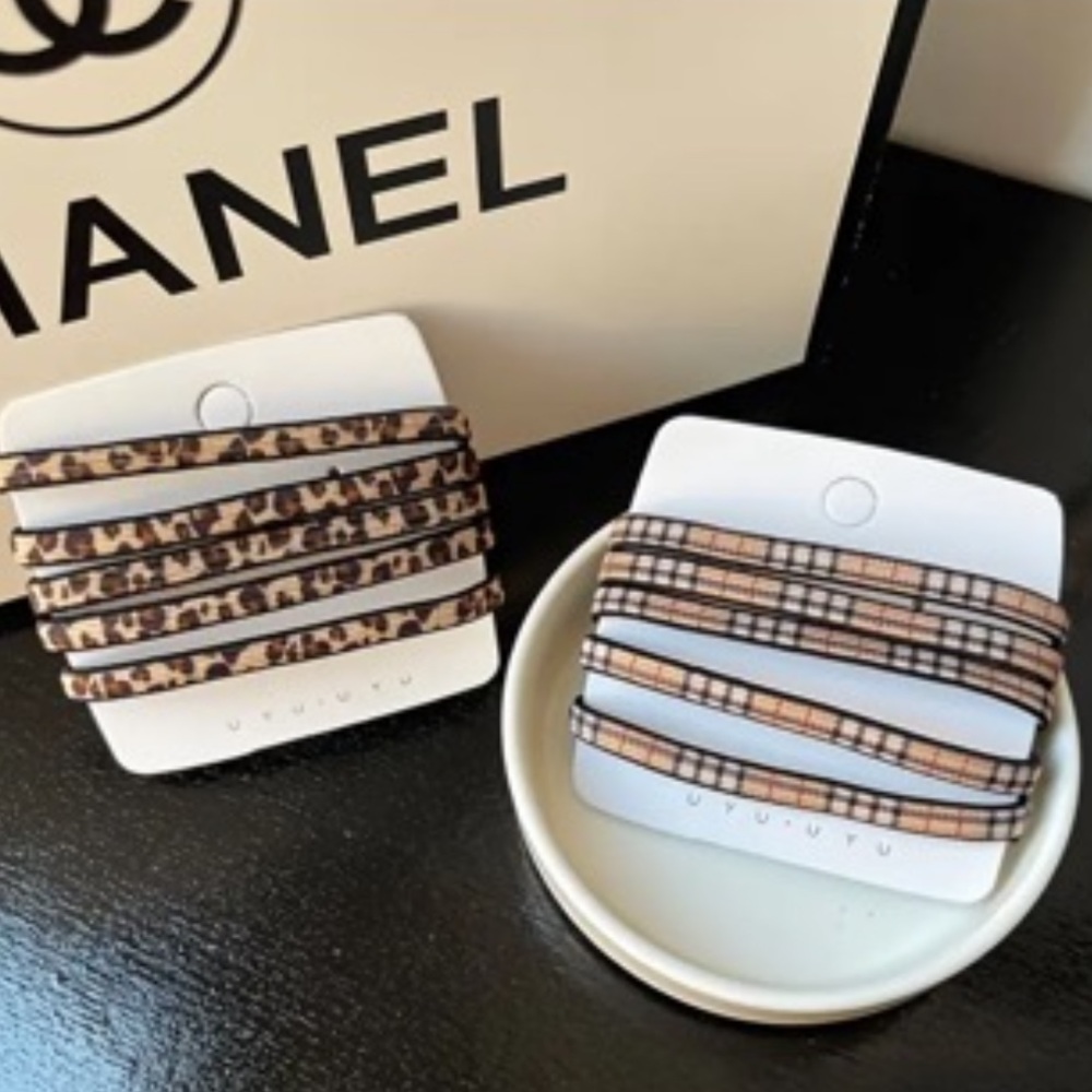 NEW CHANEL Luxury Designer 5pcs Plaid Print Elastic Hair Ties - Durable Fabric